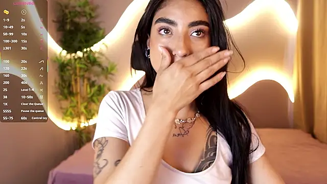 Emma and Issac online show from 03/21/26, 09:07