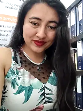 Snapshot of AMATISTA__16 chatting on 05/16/26, 01:21 AMATISTA 16 online show from 05/16/26, 01:21