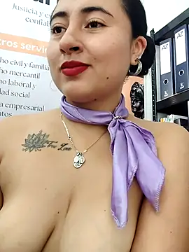 Snapshot of AMATISTA__16 chatting on 05/28/26, 12:35 AMATISTA 16 online show from 05/28/26, 12:35