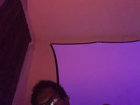 Snapshot of Triggerhappycj100 chatting on 10/04/25, 04:10 Triggerhappycj100 online show from 10/04/25, 04:10