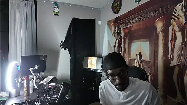 Triggerhappycj100 online show from 03/30/26, 09:10