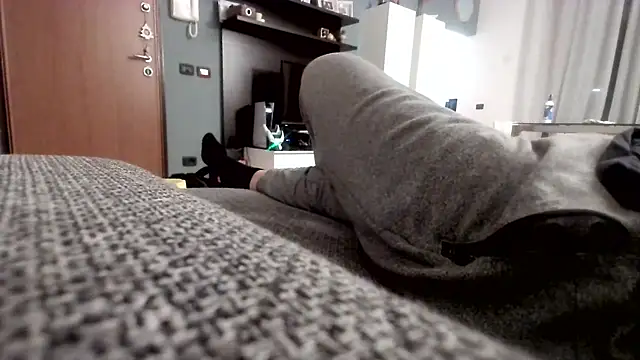 cucciolotto76 online show from 11/25/25, 08:31