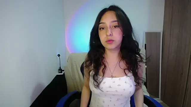 Snapshot of immisssilver chatting on 09/29/25, 09:52 immisssilver online show from 09/29/25, 09:52