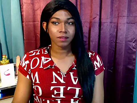 Snapshot of Milagrosa_xx chatting on 06/24/26, 12:37 Milagrosa xx online show from 06/24/26, 12:37