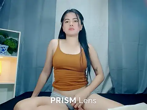 Urasian ladybug online show from 11/29/25, 05:54