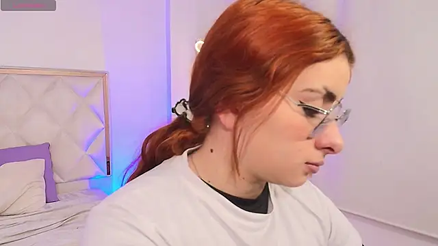 Naomy tay1 online show from 10/16/25, 02:34