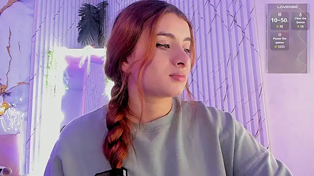 Naomy tay1 online show from 04/11/26, 07:45