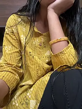 modelnishu online show from 02/18/26, 07:48