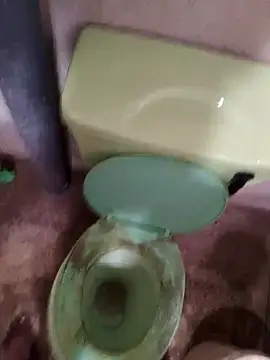 Snapshot of Pogga666 chatting on 10/05/25, 07:17 Pogga666 online show from 10/05/25, 07:17