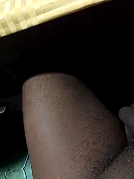 Snapshot of Pogga666 chatting on 10/05/25, 09:24 Pogga666 online show from 10/05/25, 09:24