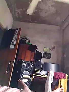 Snapshot of Pogga666 chatting on 10/08/25, 06:11 Pogga666 online show from 10/08/25, 06:11