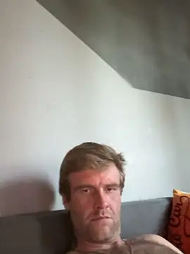 Snapshot of jarda94cz chatting on 09/21/25, 05:42 jarda94cz online show from 09/21/25, 05:42