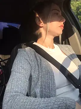 Reina Cummings online show from 09/09/25, 05:29