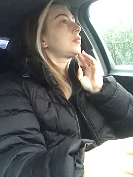 Reina Cummings online show from 10/03/25, 05:04