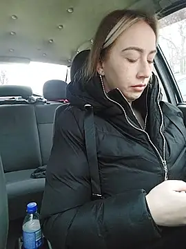 Reina Cummings online show from 01/19/26, 06:06