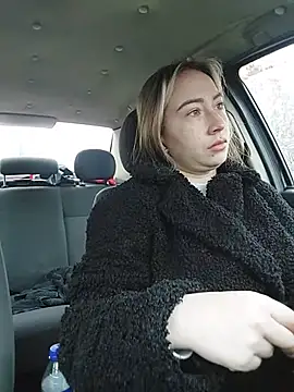 Reina Cummings online show from 02/11/26, 06:18