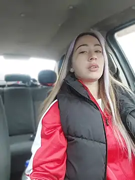 Reina Cummings online show from 03/12/26, 06:19