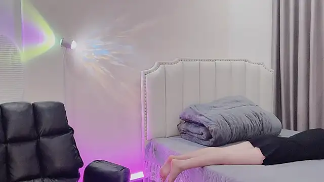  Dorry  online show from 12/04/25, 08:12