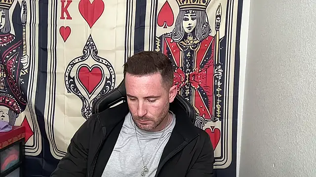 brettmycles28 online show from 11/17/25, 08:36