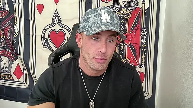 brettmycles28 online show from 11/29/25, 05:05