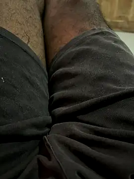 Snapshot of bigDick_000610 chatting on 10/03/25, 01:19 bigDick 000610 online show from 10/03/25, 01:19