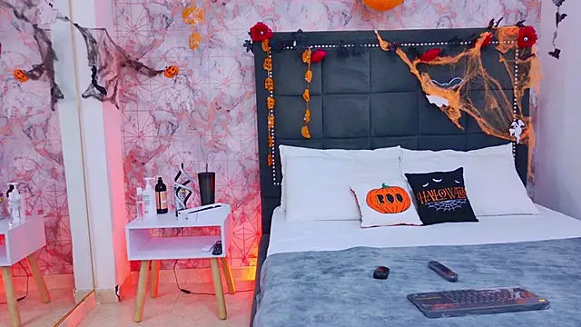 Angelique Angell online show from 11/02/25, 07:38