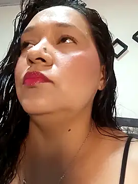 Laurasofia01 online show from 10/03/25, 03:31