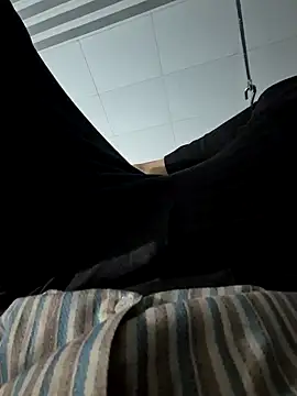 Snapshot of autophile-indian chatting on 10/29/25, 03:14 autophile-indian online show from 10/29/25, 03:14