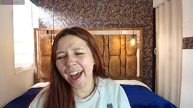Snapshot of Isa_Thompson__ chatting on 05/05/26, 01:19 Isa Thompson online show from 05/05/26, 01:19