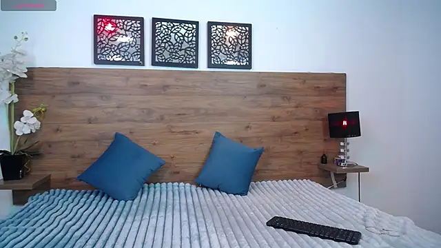 AlexandraCambell online show from 03/18/26, 09:29