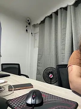 lana rousse01 online show from 01/18/26, 06:44