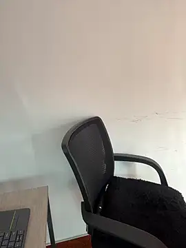 lana rousse01 online show from 03/04/26, 08:59