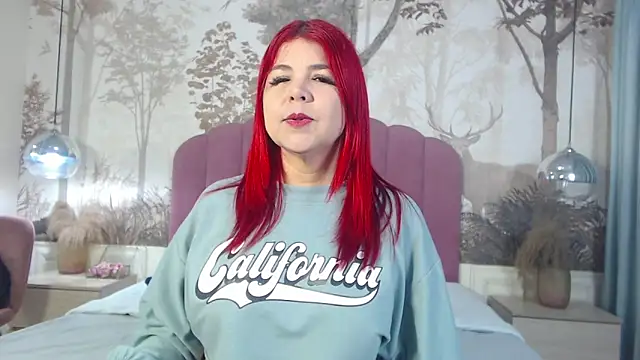 CorineRay online show from 12/02/25, 07:42