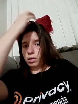 Snapshot of raposinharosada chatting on 02/06/26, 02:05 raposinharosada online show from 02/06/26, 02:05