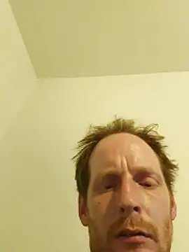 Lavoieya online show from 11/30/25, 08:51