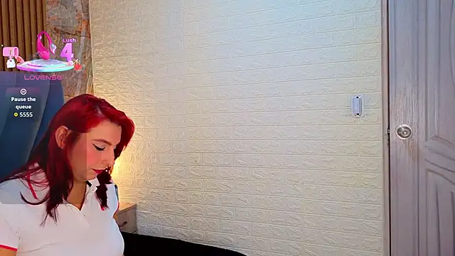 angel  red  online show from 09/29/25, 12:27