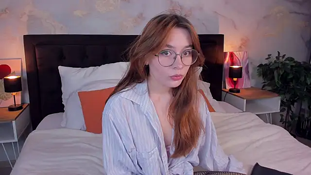 Snapshot of LanaAirlie chatting on 09/09/25, 03:17 LanaAirlie online show from 09/09/25, 03:17