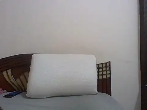 anu-anu2002 online show from 02/12/26, 09:04