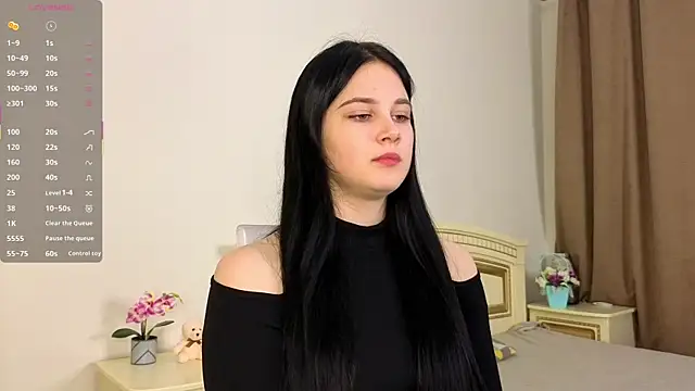 EnricaElis online show from 11/17/25, 07:52