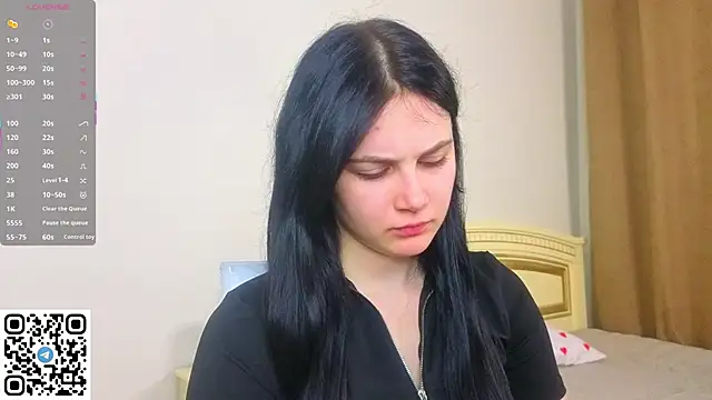 EnricaElis online show from 04/19/26, 08:33