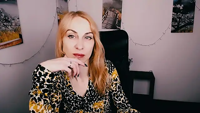 Snapshot of Create_your_own_sun chatting on 06/02/26, 12:40 Create your own sun online show from 06/02/26, 12:40
