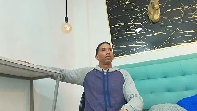 Jeanpaul47 online show from 09/25/25, 04:05