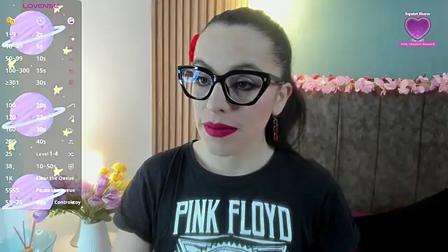 IsisNoir online show from 04/22/26, 12:39