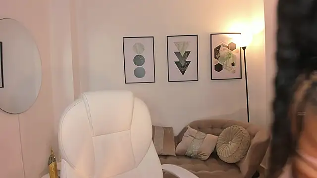 Beverly johnson online show from 10/15/25, 03:39