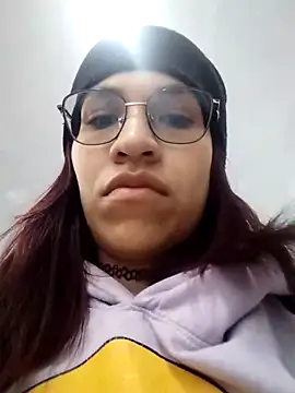 Katyuskka love online show from 11/20/25, 01:22