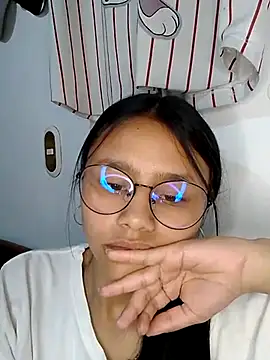 SofieLove 01 online show from 03/09/26, 07:56