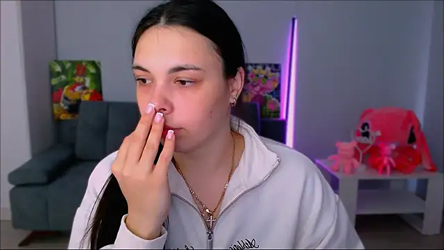 queenofthesense  online show from 11/08/25, 09:09