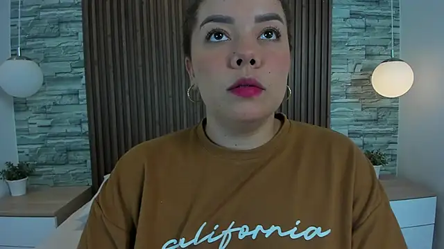 leilapons online show from 09/22/25, 05:26