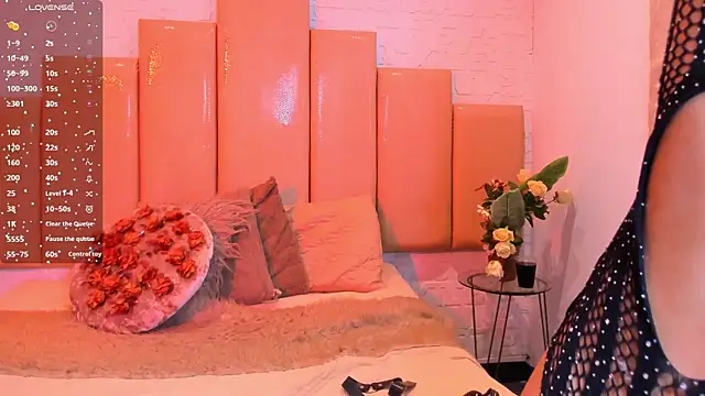 salem rose online show from 11/13/25, 08:08