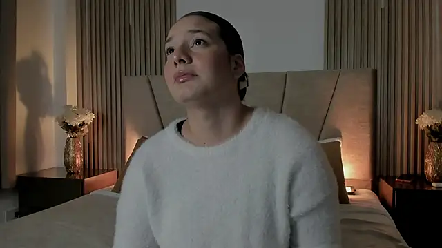 Rachell Jamess online show from 09/15/25, 03:50